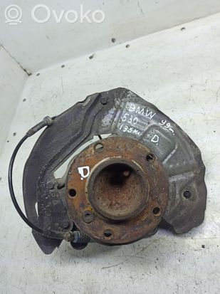 BMW 5 E39 Front wheel hub