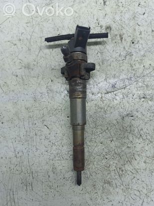 BMW 5 E39 Fuel injector 2354093