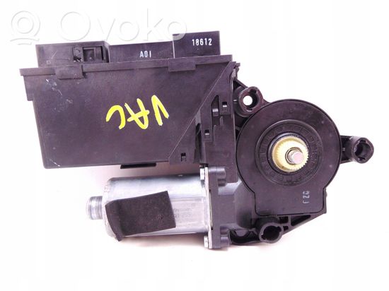 Audi A8 S8 D3 4E Front door window regulator motor 4E1959802B