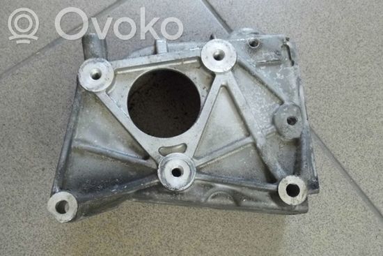 Audi A8 S8 D3 4E other engine part 057130147K