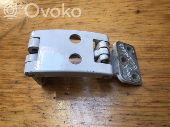 Mercedes-Benz Sprinter W906 Loading door upper hinge A9067400037