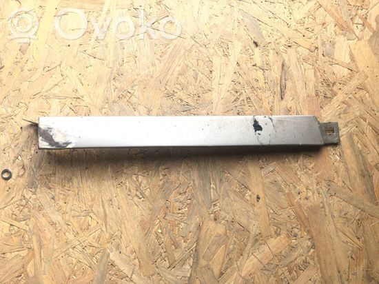 Mercedes-Benz E W124 Under headlight/headlamp trim