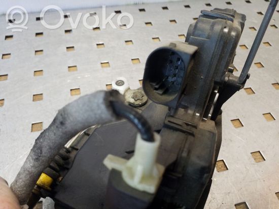 BMW 3 E46 Front door lock 242FTR