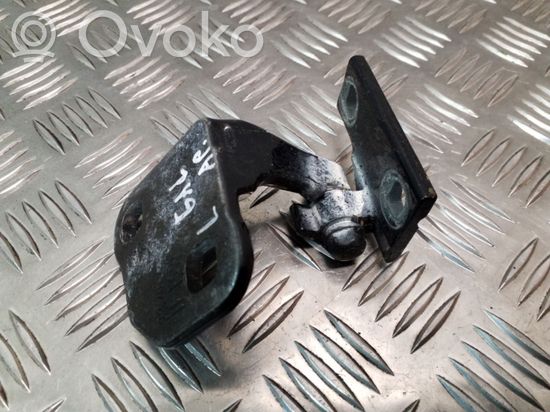 BMW 7 E65 E66 Rear door lower hinge 7017817