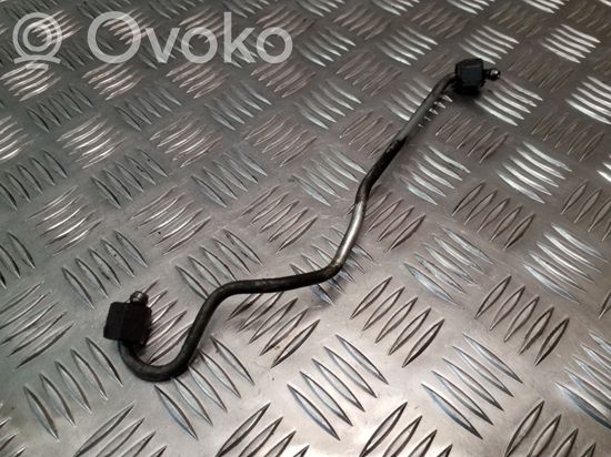BMW 7 E65 E66 Fuel injector supply line/pipe