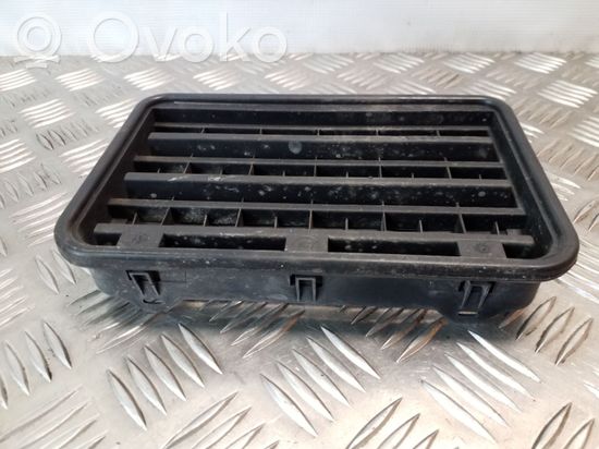 BMW 3 E46 Quarter panel pressure vent 8377280