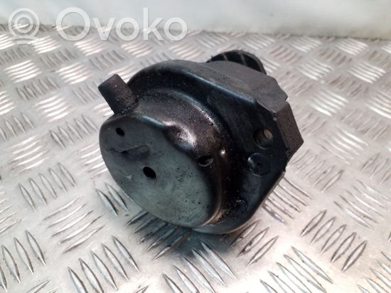 BMW 5 E60 E61 Engine mount bracket
