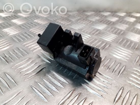 BMW 5 E60 E61 Turbo solenoid valve 72279600 2247906