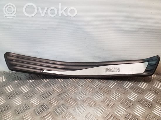 BMW 5 E60 E61 Rear sill trim cover 7034306