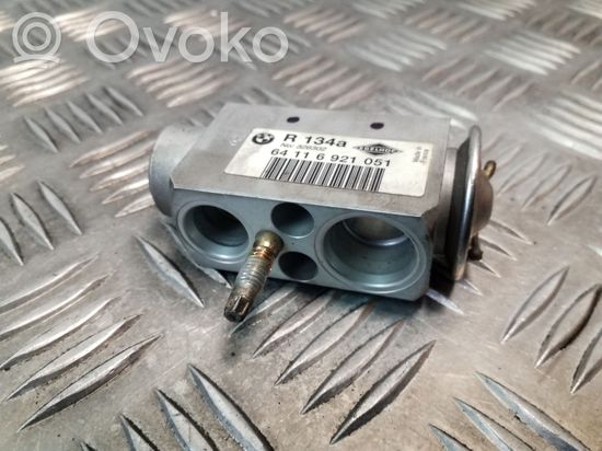BMW 5 E60 E61 Air conditioning (A/C) expansion valve 6921051