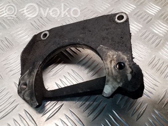 BMW 5 E60 E61 Engine mounting bracket 6761117