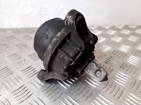 BMW 5 F10 F11 Engine mount bracket