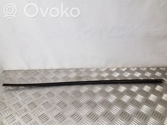 Audi A4 S4 B5 8D Windshield trim
