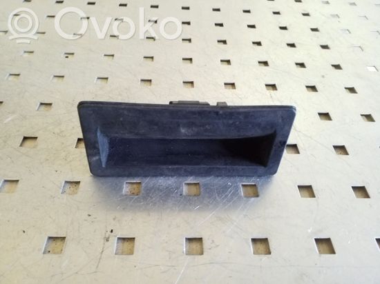 Audi A4 S4 B8 8K Tailgate opening switch 5N0827566B