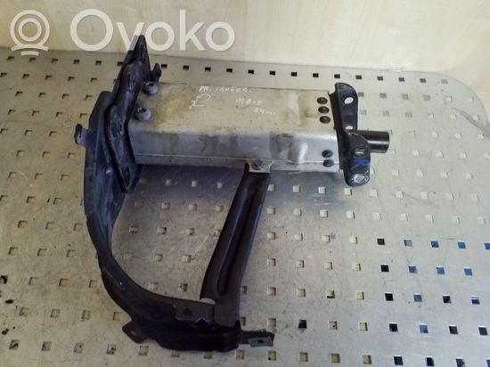 Mercedes-Benz E W211 Front bumper mounting bracket