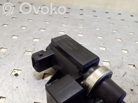 BMW X5 E53 Turbo solenoid valve 72279600 2247906