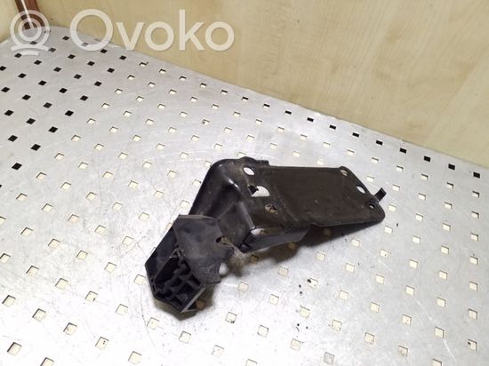 BMW 3 E90 E91 Radiator mount bracket 5164711781110