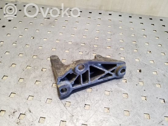 BMW 3 E90 E91 Engine mounting bracket 13517805421