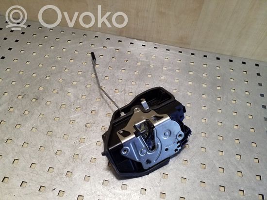 BMW 5 E60 E61 Front door lock 7202145