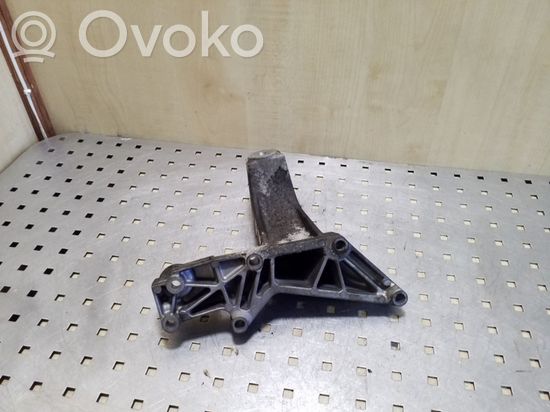 BMW 3 E46 Engine mounting bracket 6753225