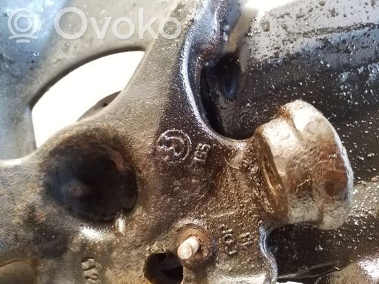 BMW 3 E46 Front wheel hub