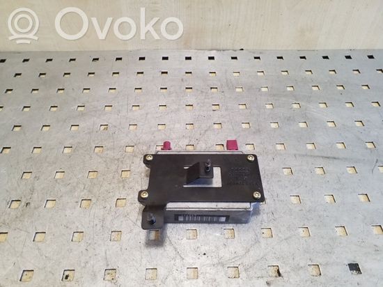 Audi A4 S4 B6 8E 8H Aerial antenna amplifier 8E0035456