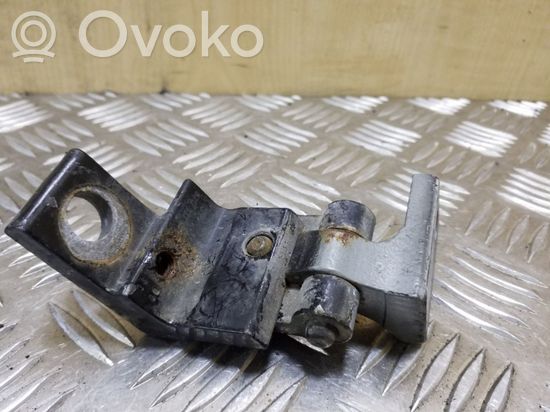 Audi A2 Front door lower hinge