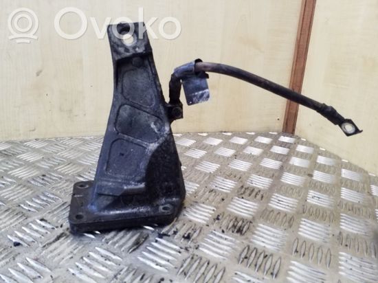 BMW 3 E46 Engine mounting bracket 6754185