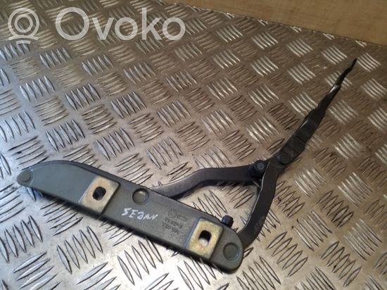 BMW 3 E46 Tailgate/trunk/boot hinge 41628220074