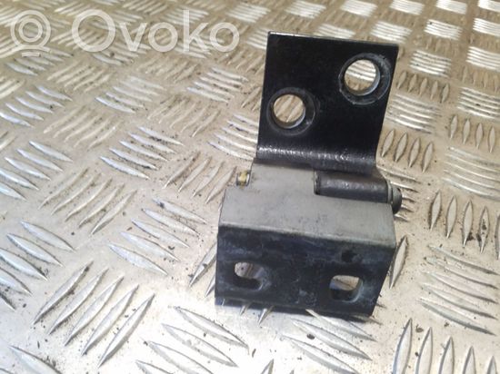BMW X5 E53 Rear door lower hinge 82651709 82651689