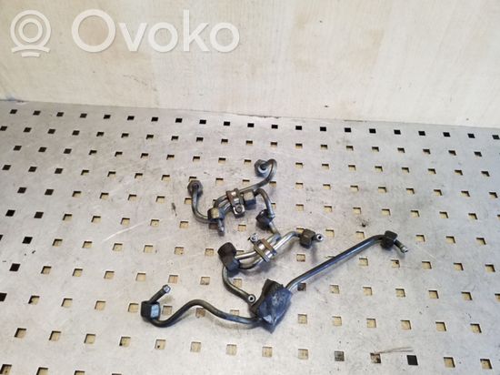 BMW 3 E90 E91 Fuel line pipe