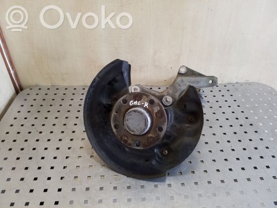 Volkswagen Eos Rear wheel hub