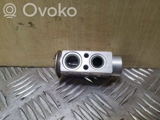 BMW X5 E53 Air conditioning (A/C) expansion valve 64118371459