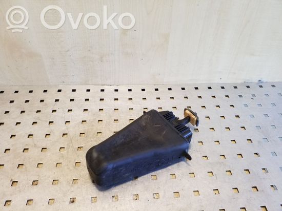 BMW 5 E60 E61 Rear door check strap stopper 7033612