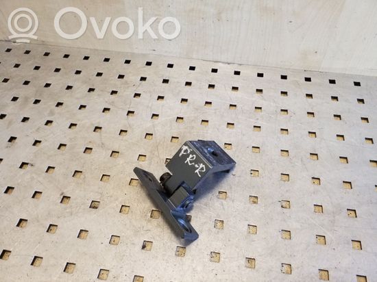 BMW 5 E60 E61 Front door upper hinge