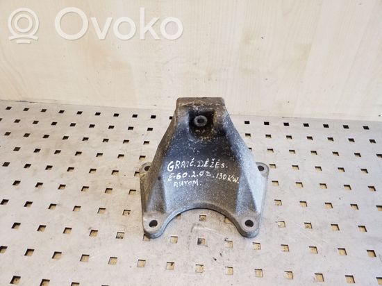 BMW 5 E60 E61 Gearbox mounting bracket 22316769635 13807410