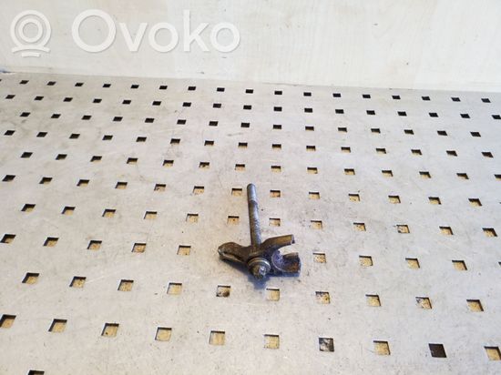 BMW 5 E60 E61 Fuel Injector clamp holder