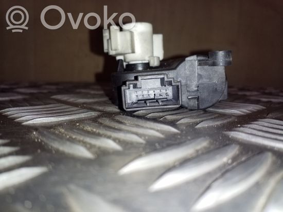 Volkswagen Jetta V Air flap motor/actuator 0132801366 1K0907511C 983380JE