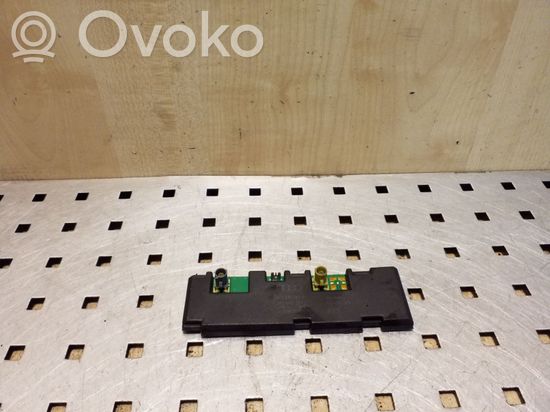 Audi A6 S6 C6 4F Aerial antenna amplifier 4F5035225AJ