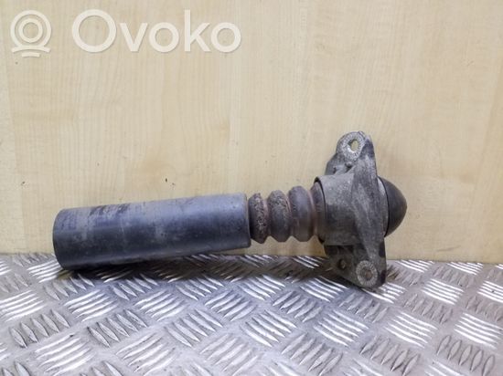 Volkswagen PASSAT B7 Front shock absorber mounting bracket
