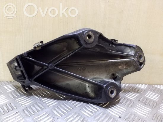 BMW X5 E70 Engine mounting bracket 2211677267902