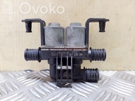 BMW X5 E53 Coolant heater control valve 64116906652