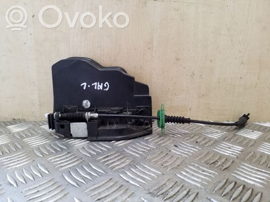 BMW X3 E83 Rear door lock 7167069