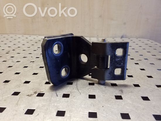BMW X3 E83 Rear door upper hinge 3402819