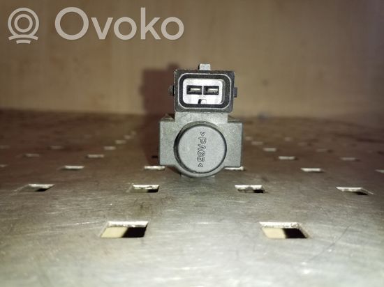BMW 5 E39 Vacuum valve 1742712