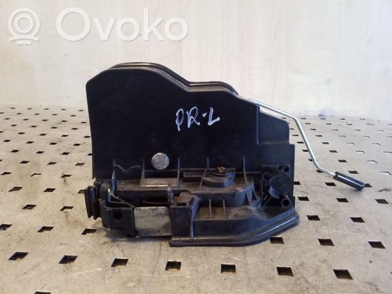 BMW X1 E84 Front door lock 7202145 A053702