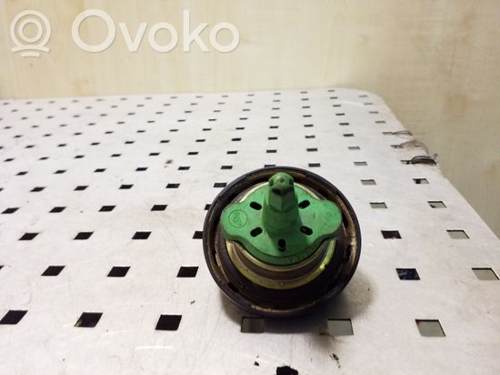 BMW 3 E90 E91 Fuel tank filler cap