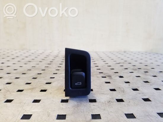 Audi A6 C7 Tailgate opening switch 4H0959831A 4G2959830