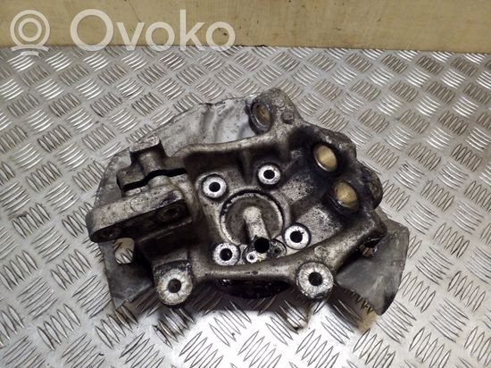 BMW 5 E39 Front wheel hub