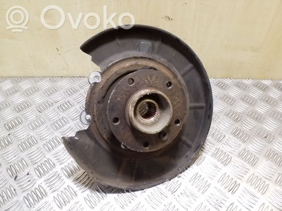BMW 5 E39 Rear wheel hub